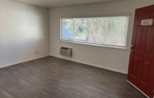 Studio, 1 bath, 400 sqft, $1,925, Unit 4922B