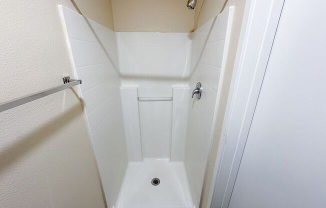 Studio, 1 bath, 165 sqft, $1,050, Unit 351