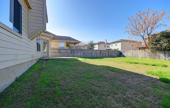 Beautiful Two Story Home In Steubing Ranch!