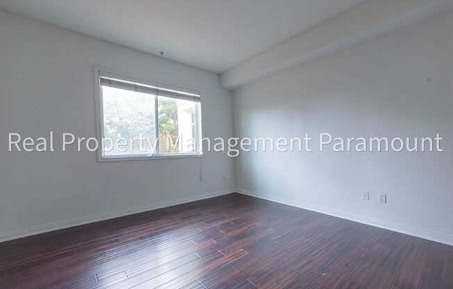 3 beds, 2 baths, $4,950, Unit # 104