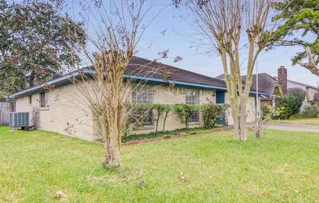 3705 DOWNING CIR
