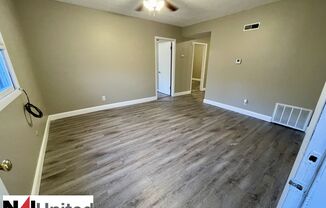 2 beds, 1 bath, $1,000, Unit Apt A