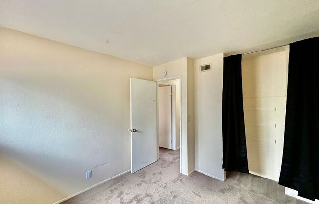 3 beds, 2 baths, $3,300, Unit UNIT C