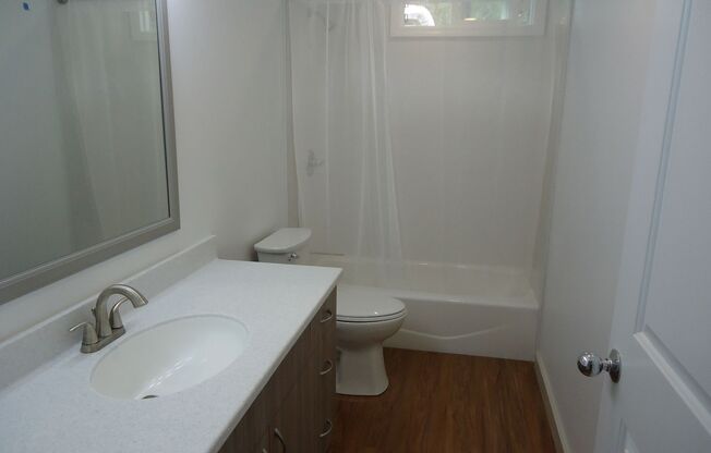 3 beds, 2 baths, $3,500