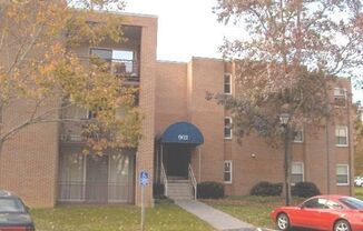 2 Bedroom 1 Bath Condo