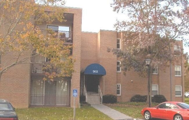 2 Bedroom 1 Bath Condo