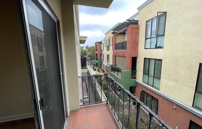 2 beds, 2 baths, $2,795, Unit 12