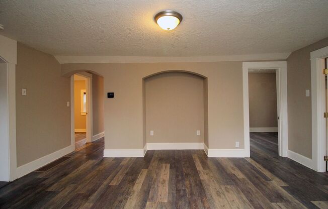 Adorable Portsmouth 3 Bed Cottage with Lush Certified Nature Backyard with Rain Gardens