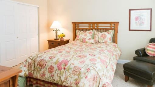 Another spacious bedroom with large closet