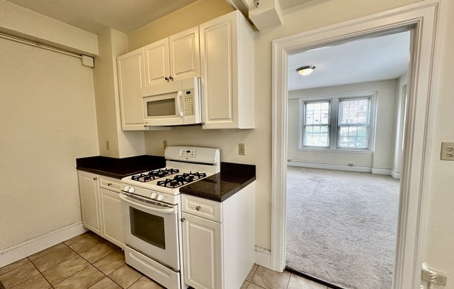 1 bed, 1 bath, 657 sqft, $2,872, Unit 308