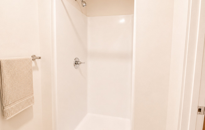 Studio, 1 bath, 175 sqft, $1,295, Unit 417-MFTE