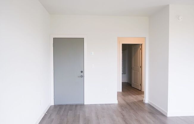 1 bed, 1 bath, 743 sqft, $1,295, Unit 315