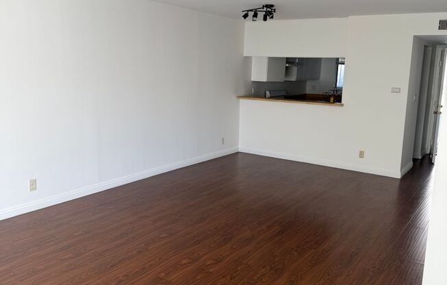 2 beds, 2 baths, 1,000 sqft, $2,695, Unit 107
