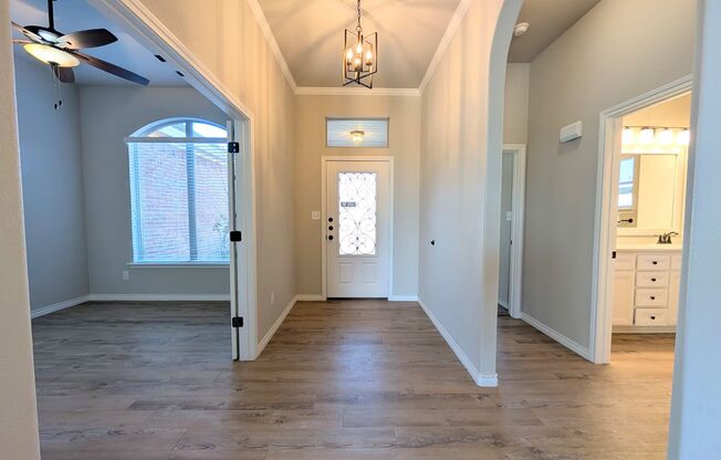 4 Bed 2 Bath Frenship ISD Move in Ready!