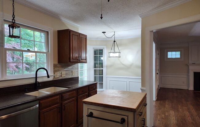 Move-in ready home in Cheshunt!