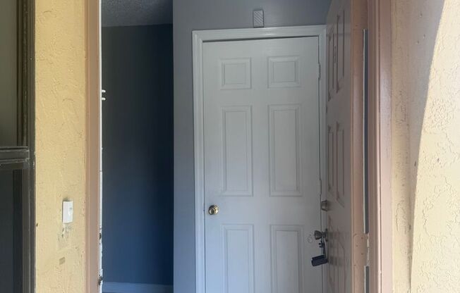 Spacious Duplex in Poinciana