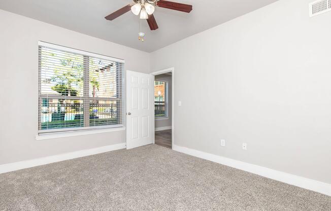 1 bed, 1 bath, 800 sqft, $1,275