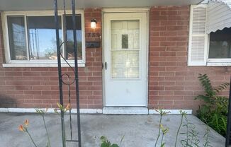 3 beds, 1 bath, $1,460