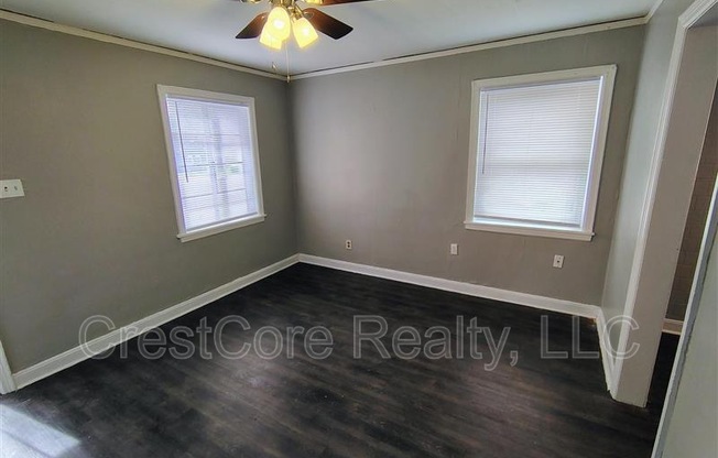 838 LEON PL