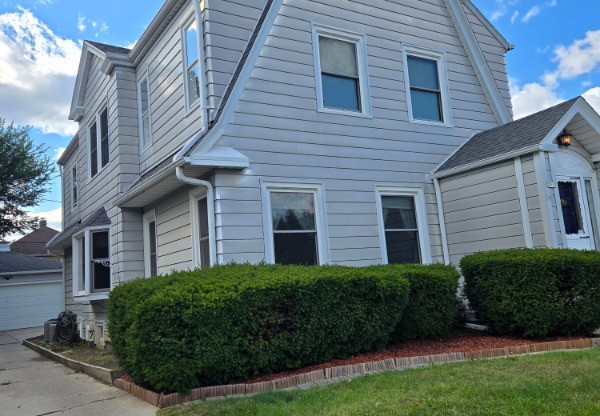 2913 N 55 ST