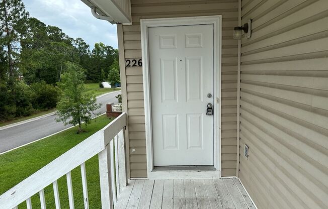 226 Magnolia Plantation Court --Longgrear