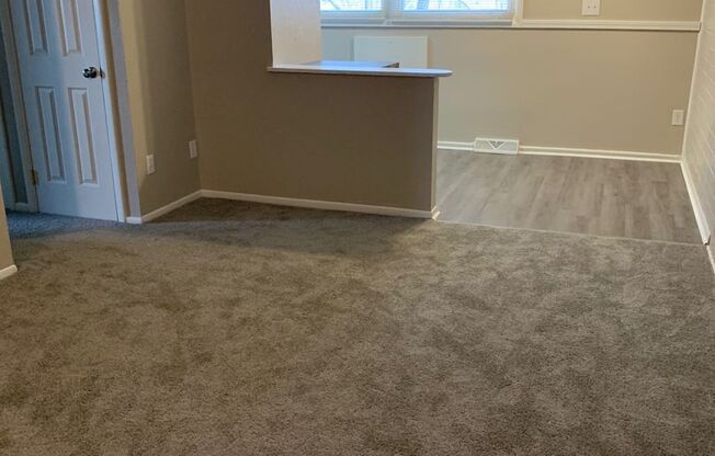 2 beds, 1 bath, 800 sqft, $1,195, Unit 415