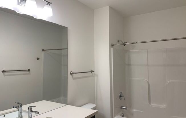 1 bed, 1 bath, 665 sqft, $1,100, Unit 104