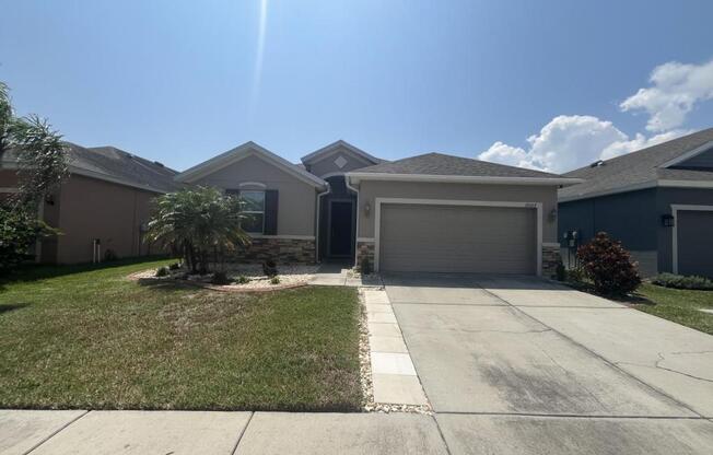 4 beds, 2 baths, 1,930 sqft, $2,500