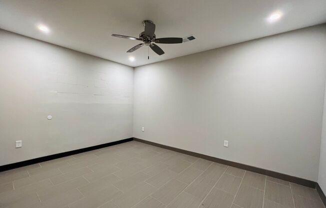 3 beds, 2 baths, 2,686 sqft, $2,650, Unit Unit 106