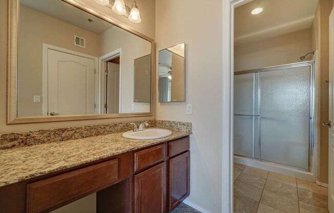 2 beds, 2 baths, 1,083 sqft, $2,000, Unit 2041
