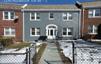 1250 HOLBROOK TER NE