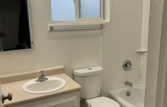 Studio, 1 bath, 400 sqft, $1,500, Unit #23