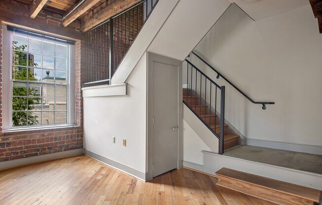 1 bed, 1.5 baths, 1,000 sqft, $1,425, Unit APT 10