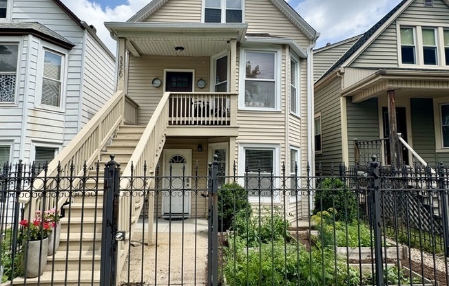 3320 W WARNER AVE