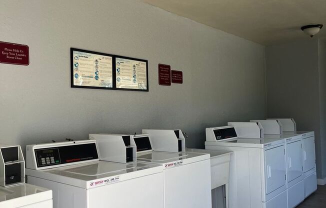 3 beds, 1.5 baths, 1,390 sqft, $2,300