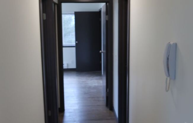 2 beds, 2 baths, $2,295, Unit 309