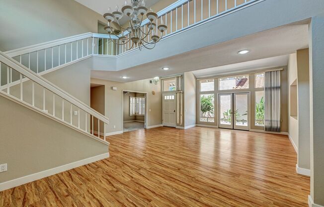 Beautiful Large 4 Bedrooms, 3 Baths in Bernardo Heights