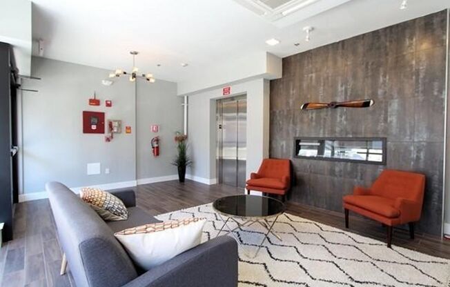 Room Available in Modern 2BR Condo – Jeffries Point / East Boston