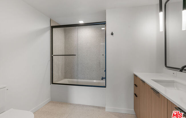 2 beds, 2.5 baths, 1,370 sqft, $6,750, Unit 714