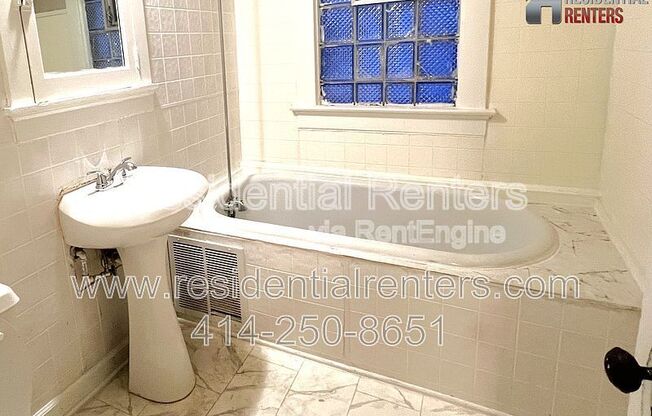 234 N 37 ST