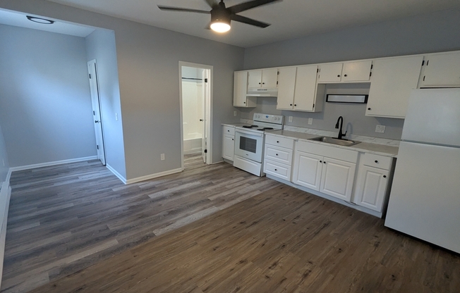 242 HIGH ST
