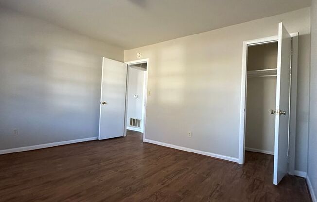 2 beds, 1 bath, $1,150