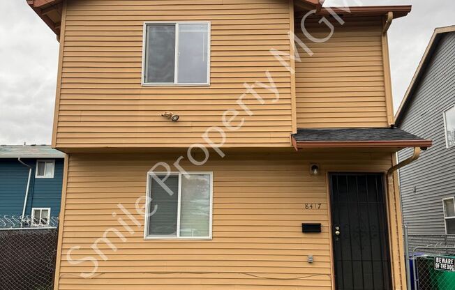 A nice house with 3 beds rooms and 1.5 baths.