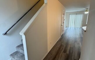 3 beds, 1.5 baths, 1,100 sqft, $1,520, Unit 3205