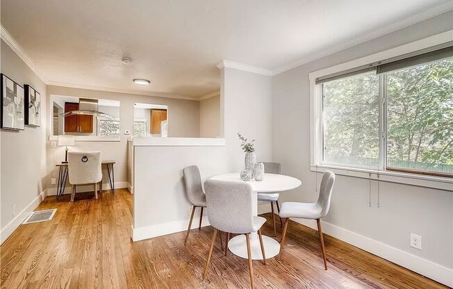 3 BEDS 1 BATH SINGLE FAMILY FOR RENT