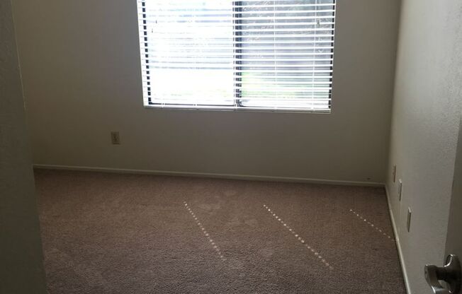 2 beds, 1 bath, 875 sqft, $1,545, Unit 485-206
