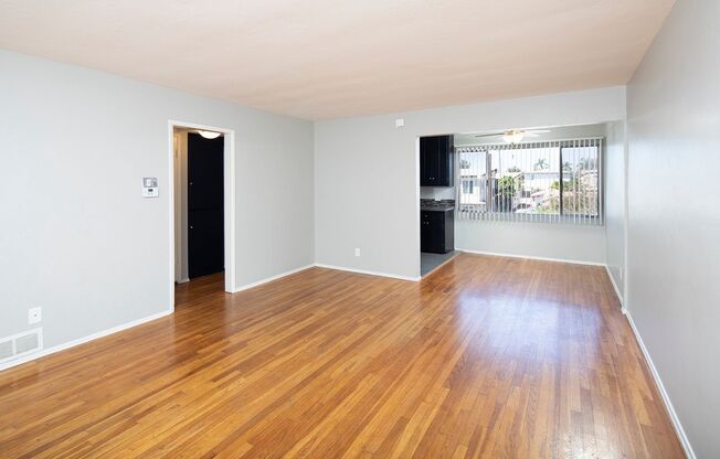 Talmadge Pacific Apartments