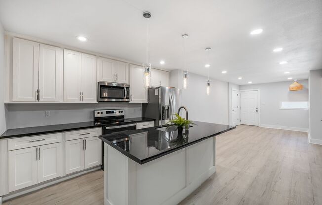 Beautifully renovated home in the heart of Houston's Montrose/River Oaks area!