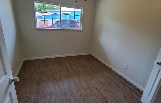 Updated 2-Bedroom Unit in Prime Dallas Location – Water Included!