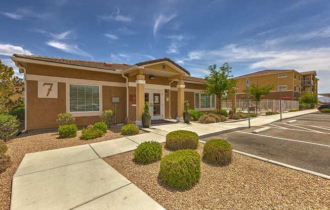 Community Building l Laughlin, NV 89029 l Vista Creek Apts for rent